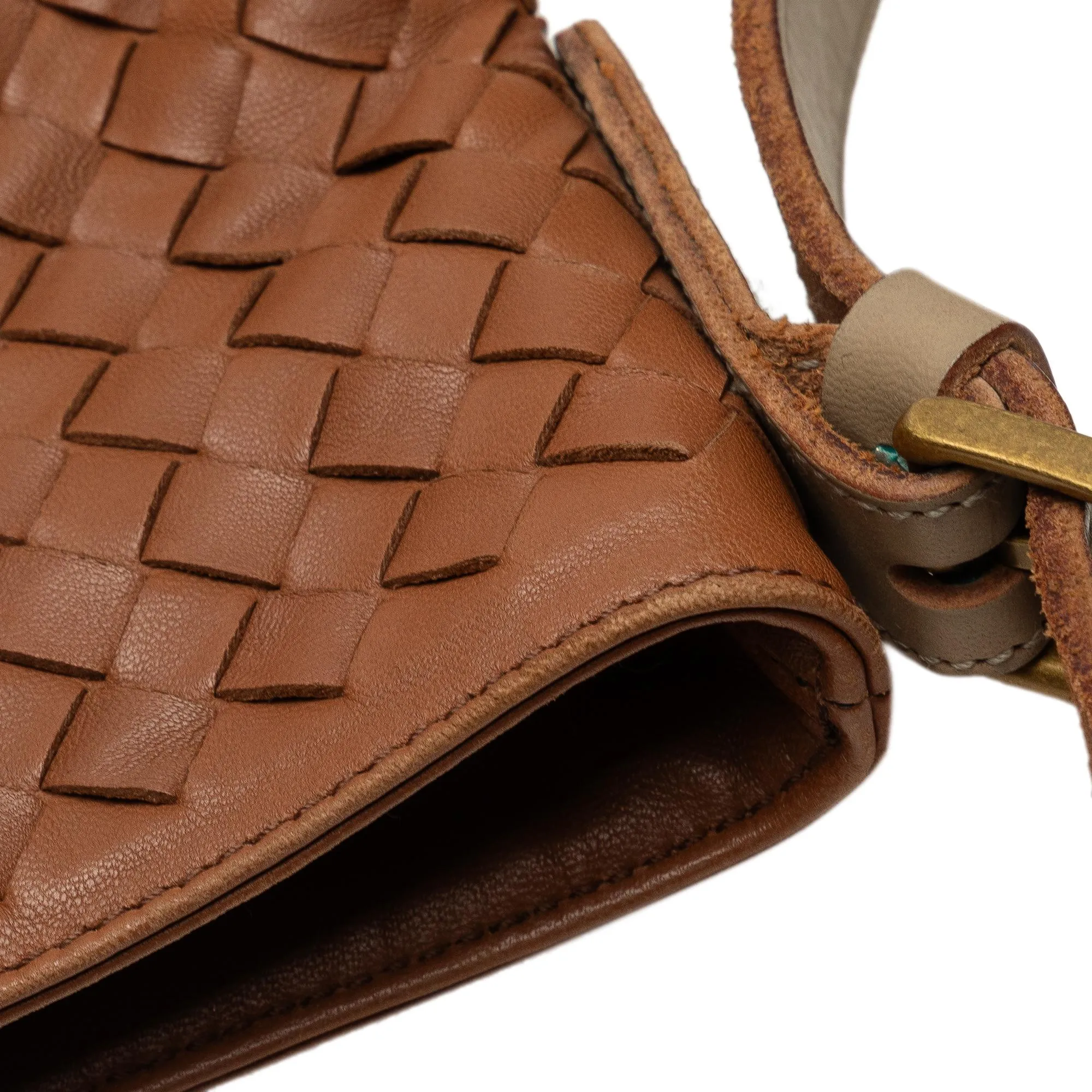 Bottega Veneta Intrecciato Crossbody (SHG-HEIlec)