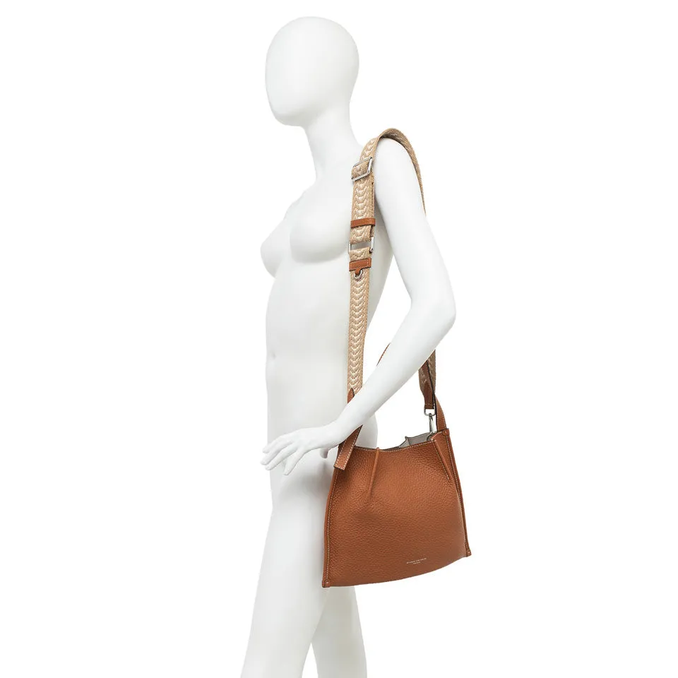 DORY MEDIUM BUCKET BAG