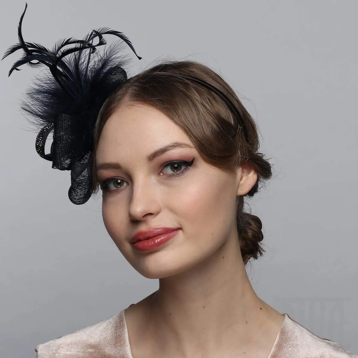 Small Fascinator Cocktail Tea Party Wedding Derby Hat